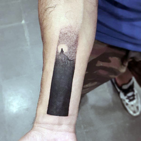 tatuaje lobo antebrazo para hombre 26