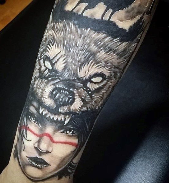 tatuaje lobo para hombre 34