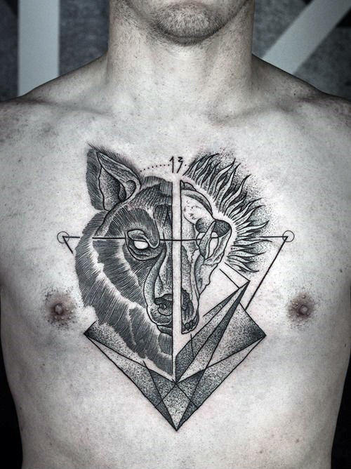 tatuaje lobo pecho para hombre 12