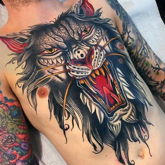 tatuaje lobo pecho para hombre 30