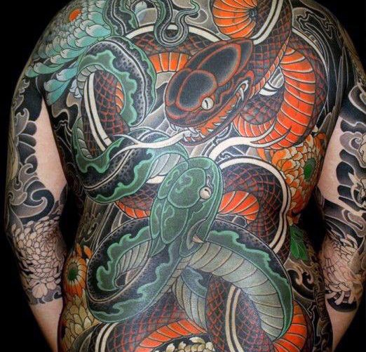 tatuaje serpiente para hombre 04