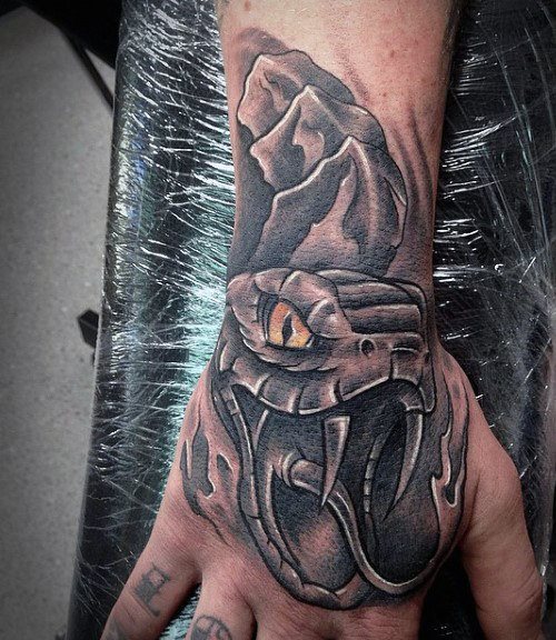 tatuaje serpiente para hombre 09