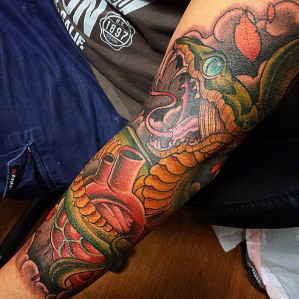 tatuaje serpiente para hombre 11