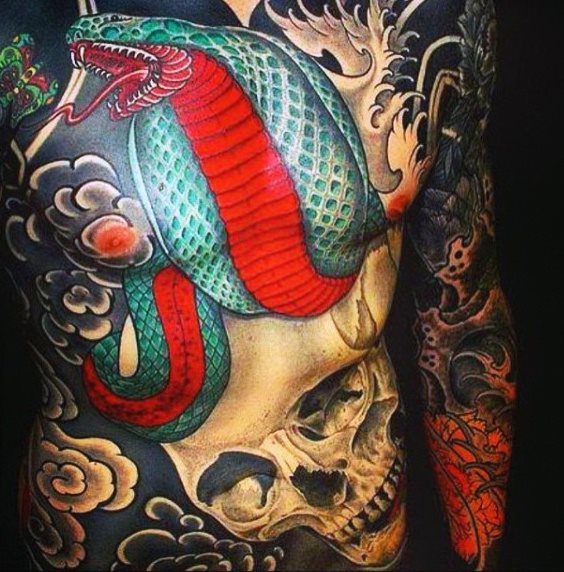tatuaje serpiente para hombre 26