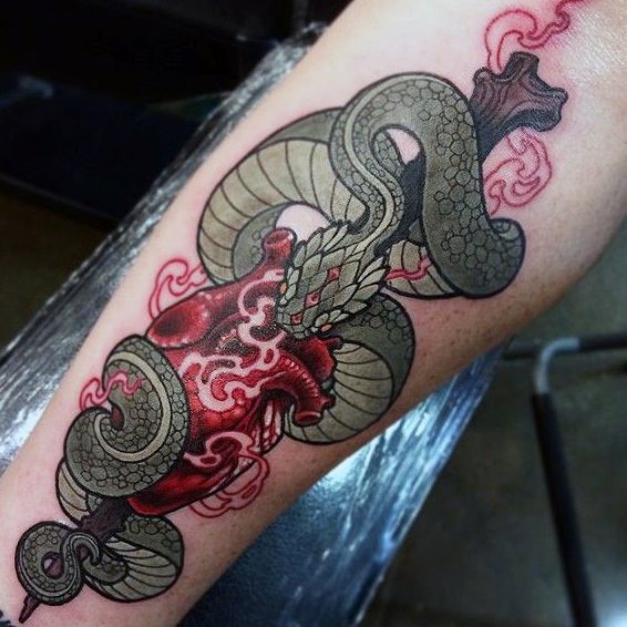 tatuaje serpiente para hombre 30