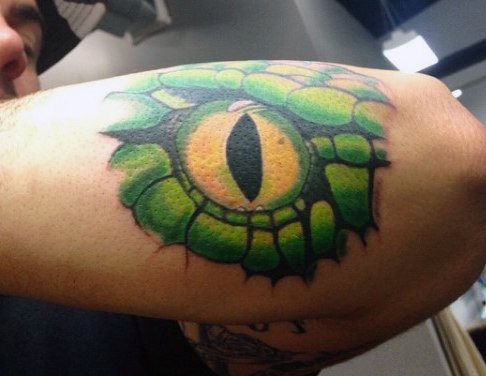 tatuaje serpiente para hombre 44