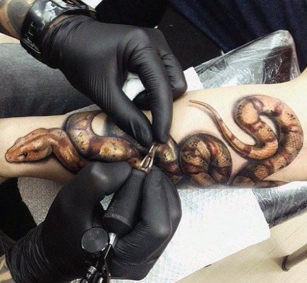 tatuaje serpiente para hombre 47