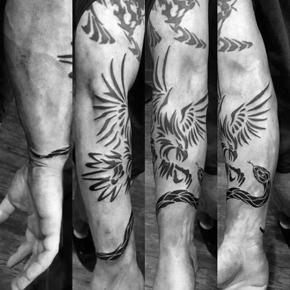 tatuaje serpiente tribal para hombre 14