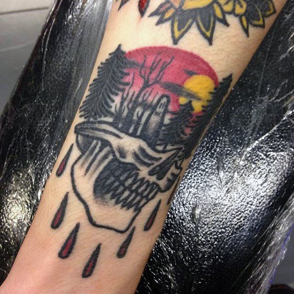 tatuaje sol para hombre 45