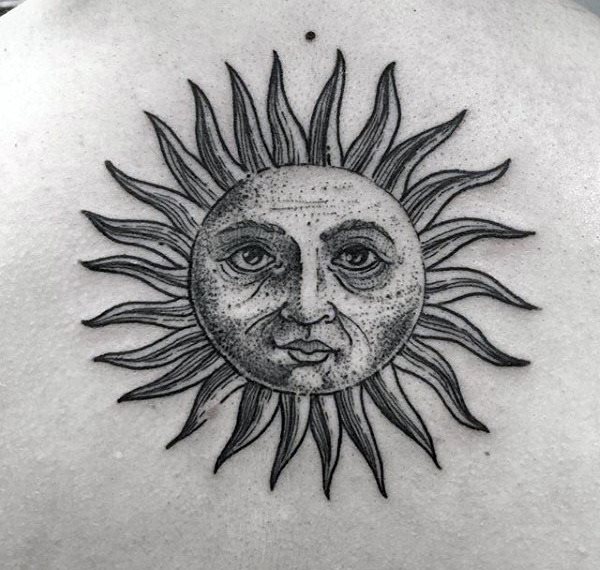 tatuaje sol para hombre 49