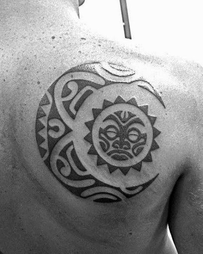 tatuaje sol para hombre 59