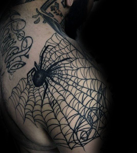 tatuaje telarana para hombre 11