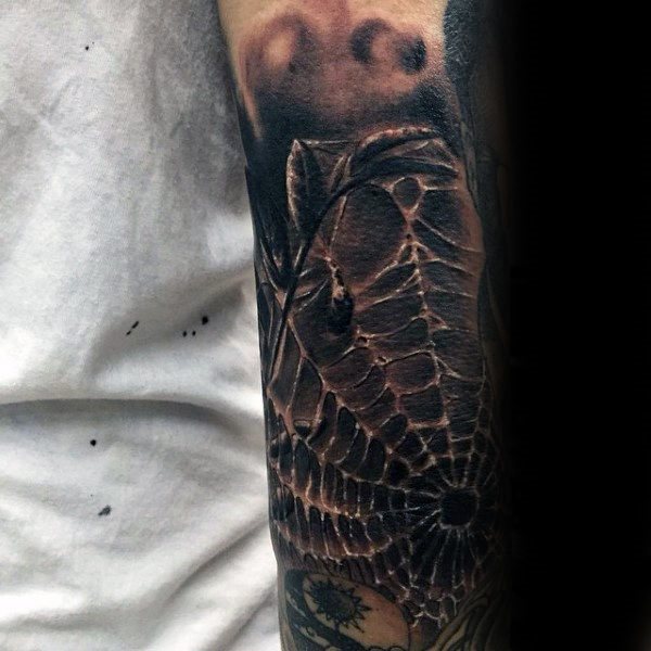tatuaje telarana para hombre 24