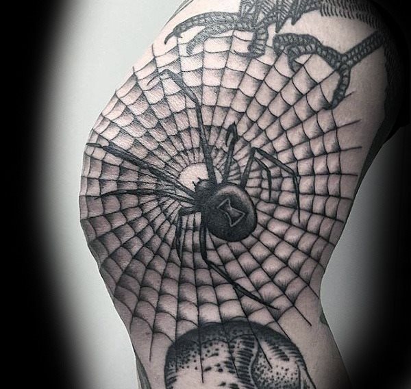 tatuaje telarana para hombre 33