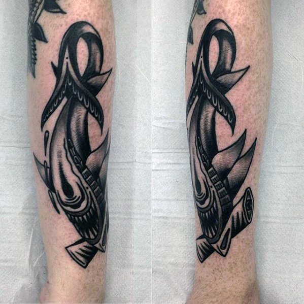 tatuaje tiburon old school para hombre 50