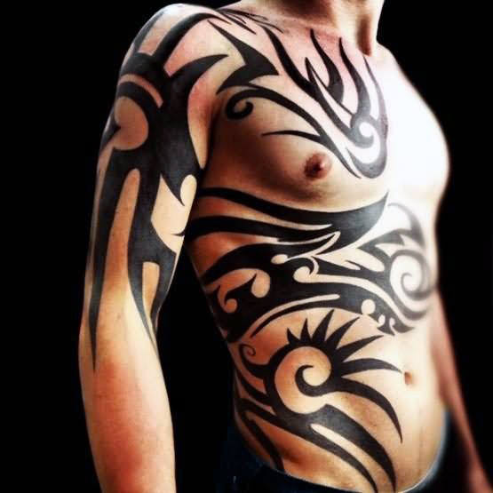 tatuaje tribal costillas para hombre 27