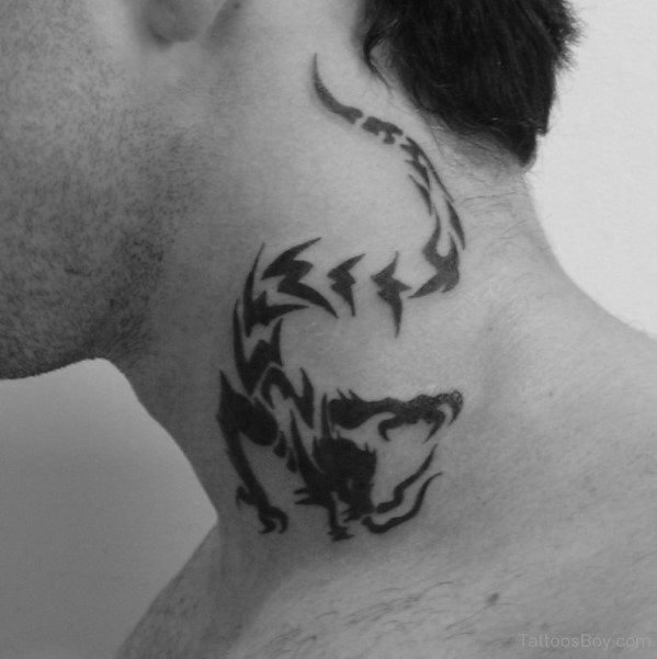 tatuaje tribal cuello para hombre 27