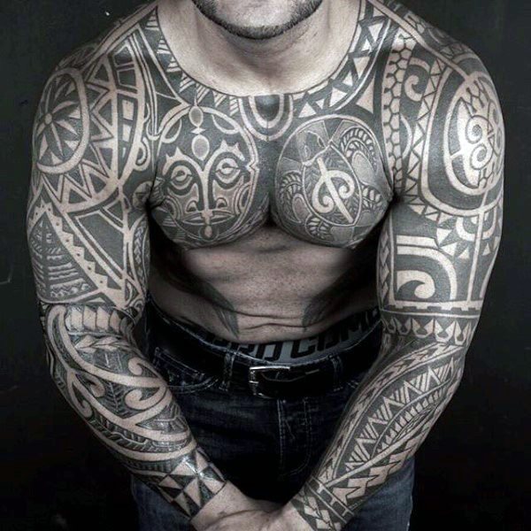 tatuaje tribal hombro para hombre 29