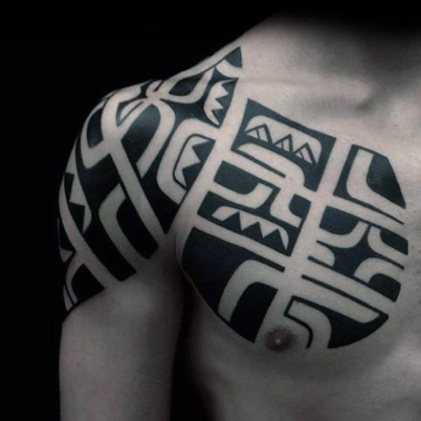 tatuaje tribal hombro para hombre 74