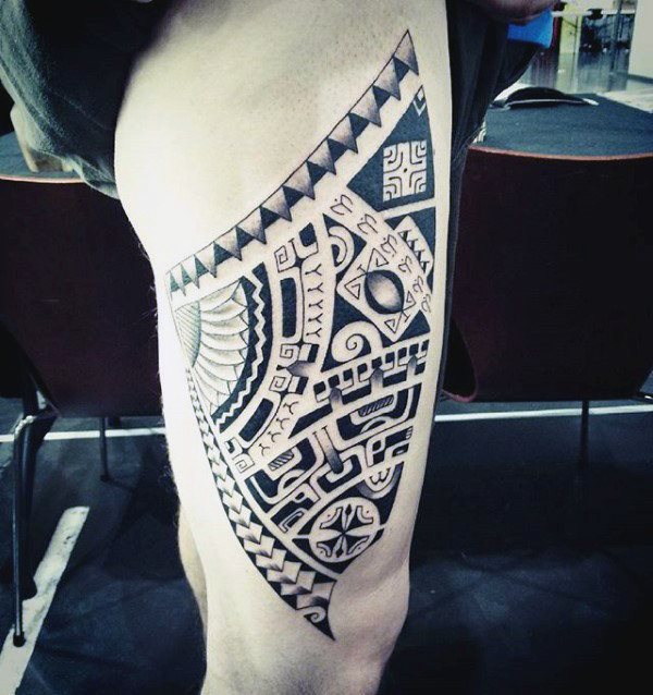tatuaje tribal muslo para hombre 06