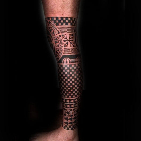 tatuaje tribal pierna para hombre 13