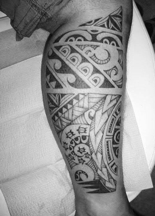 tatuaje tribal pierna para hombre 49