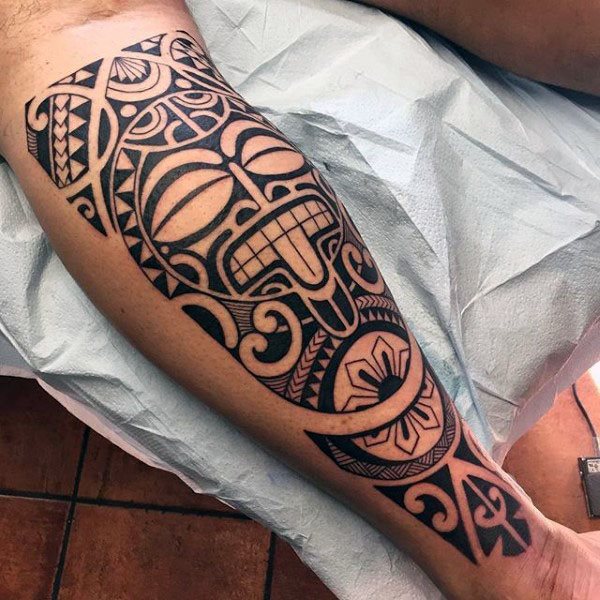 tatuaje tribal pierna para hombre 61