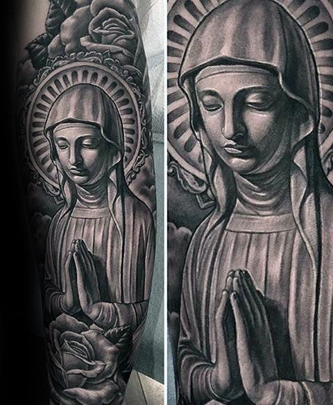 tatuaje virgen maria para hombre 02