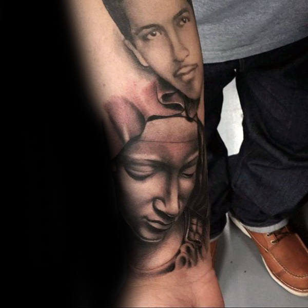 tatuaje virgen maria para hombre 04