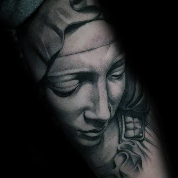 tatuaje virgen maria para hombre 49
