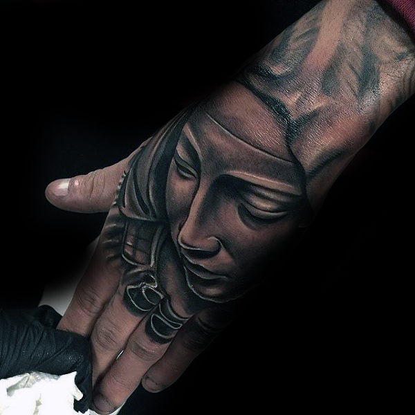 tatuaje virgen maria para hombre 50