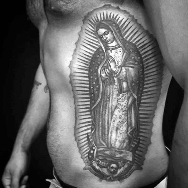tatuaje virgen maria para hombre 52