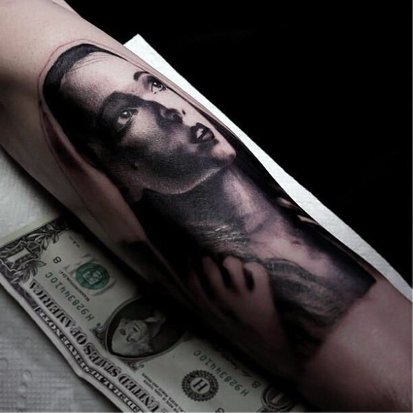 tatuaje virgen maria para hombre 54