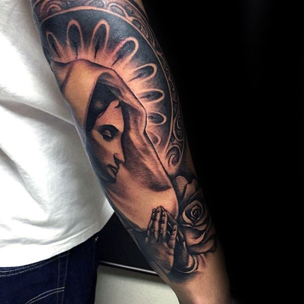 tatuaje virgen maria para hombre 62