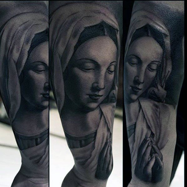 tatuaje virgen maria para hombre 79