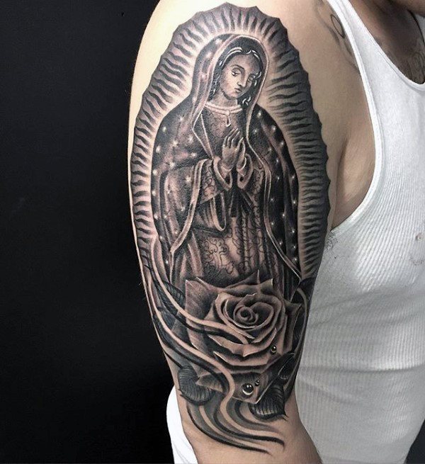 tatuaje virgen maria para hombre 83
