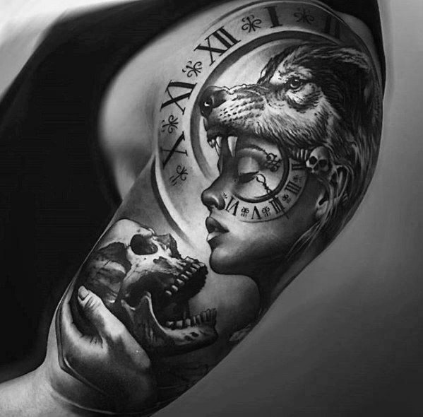 maravilloso tatuaje lobo para hombre 15