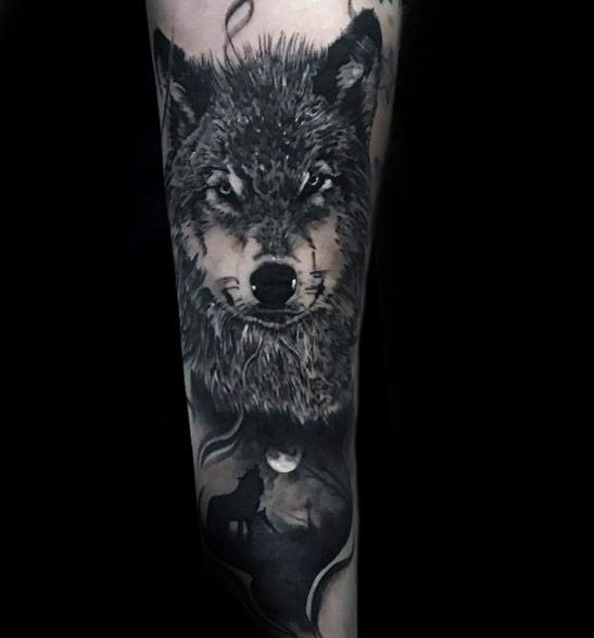maravilloso tatuaje lobo para hombre 32