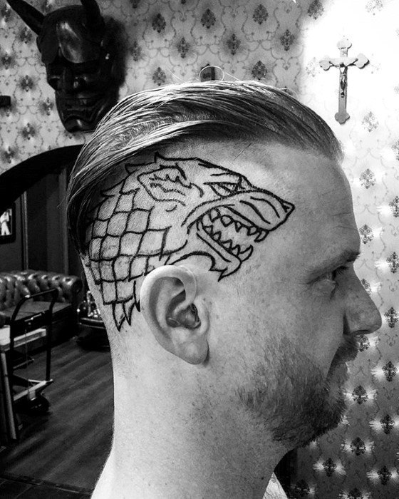 maravilloso tatuaje lobo para hombre 45