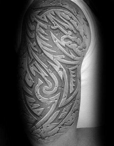 maravilloso tatuaje tribal para hombre 05