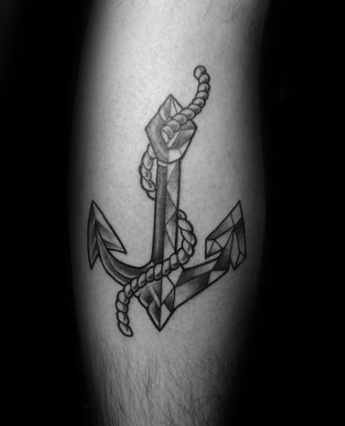 pequeno tatuaje ancla para hombre 04