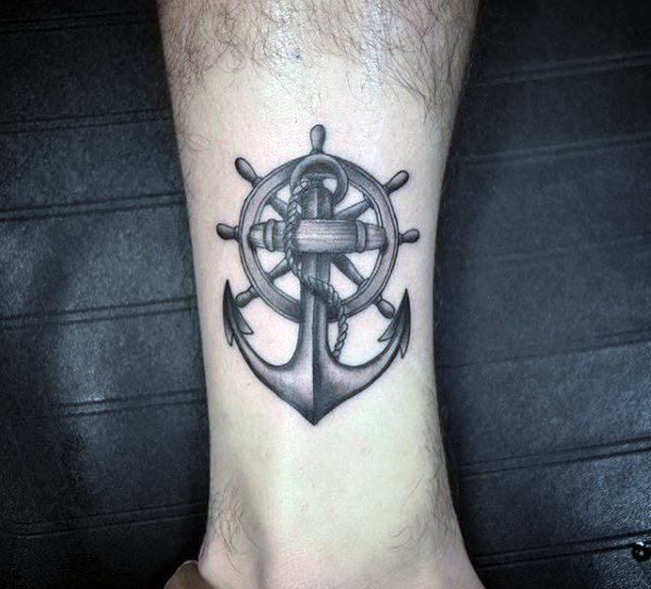 pequeno tatuaje ancla para hombre 15