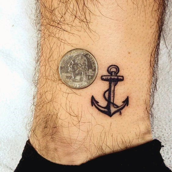 pequeno tatuaje ancla para hombre 26