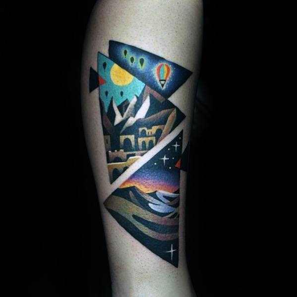 pequeno tatuaje colorido para hombre 19