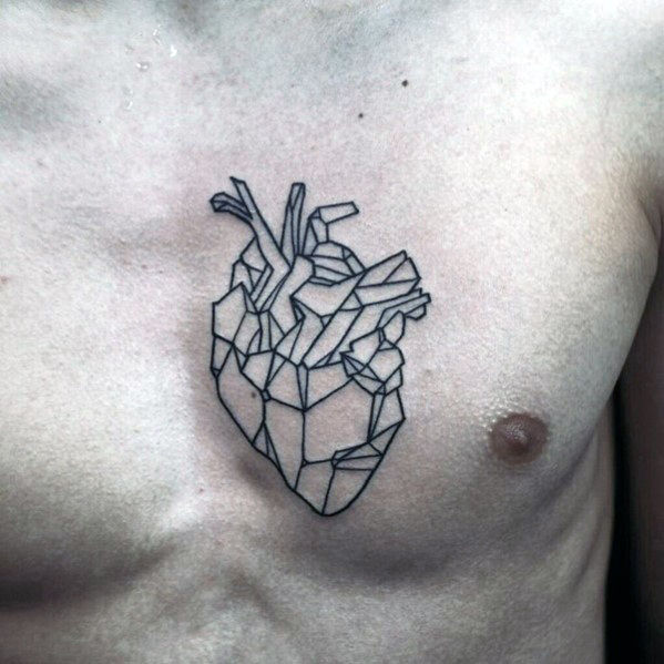 pequeno tatuaje pecho para hombre 19