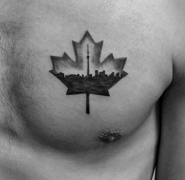 pequeno tatuaje pecho para hombre 31