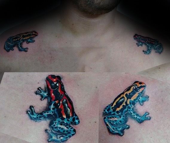 pequeno tatuaje pecho para hombre 50