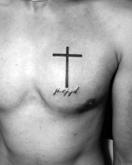 pequeno tatuaje pecho para hombre 82