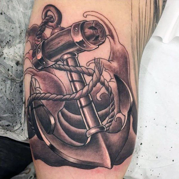 tatuaje ancla para hombre 28