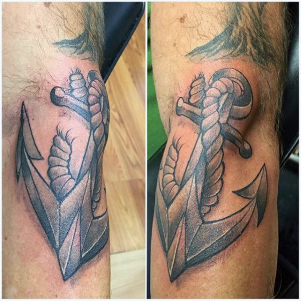 tatuaje ancla para hombre 30
